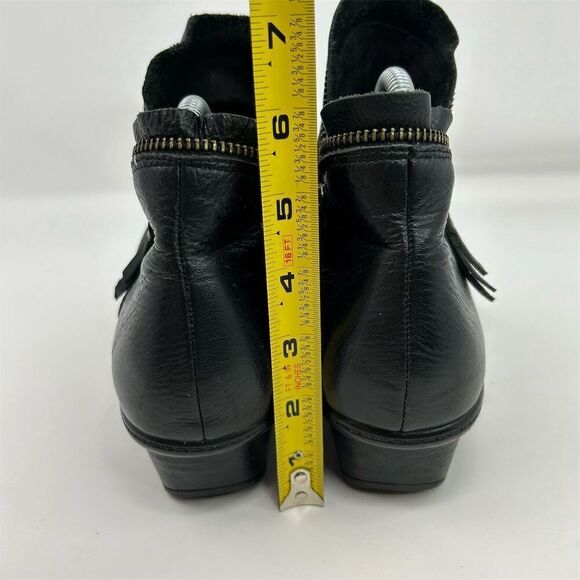 Abeo Women's Calla Black Ruched Leather Ankle Booties Size 7 Outside Zipper - Picture 8 of 15